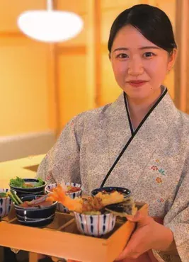 白木と格子がつくる和の品。／写真 10