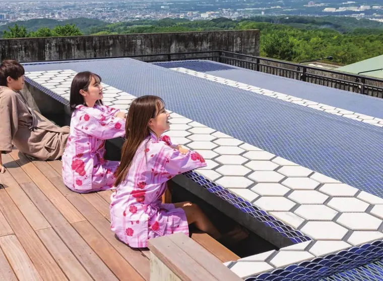 日帰り天然温泉の空間／写真 7