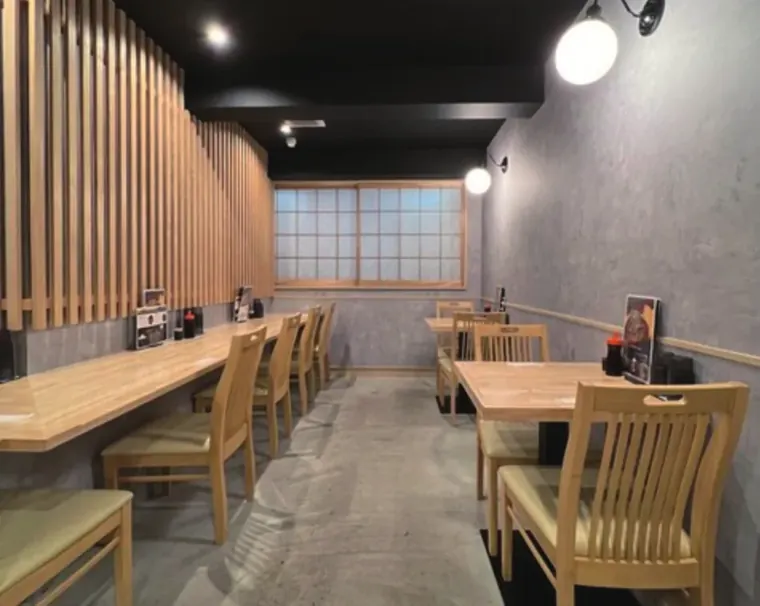 コミカルなロゴが目を引くお店。／写真 4