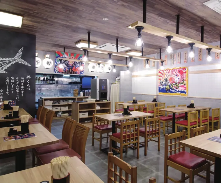 港の観光立地の海鮮丼屋さん。／写真 2